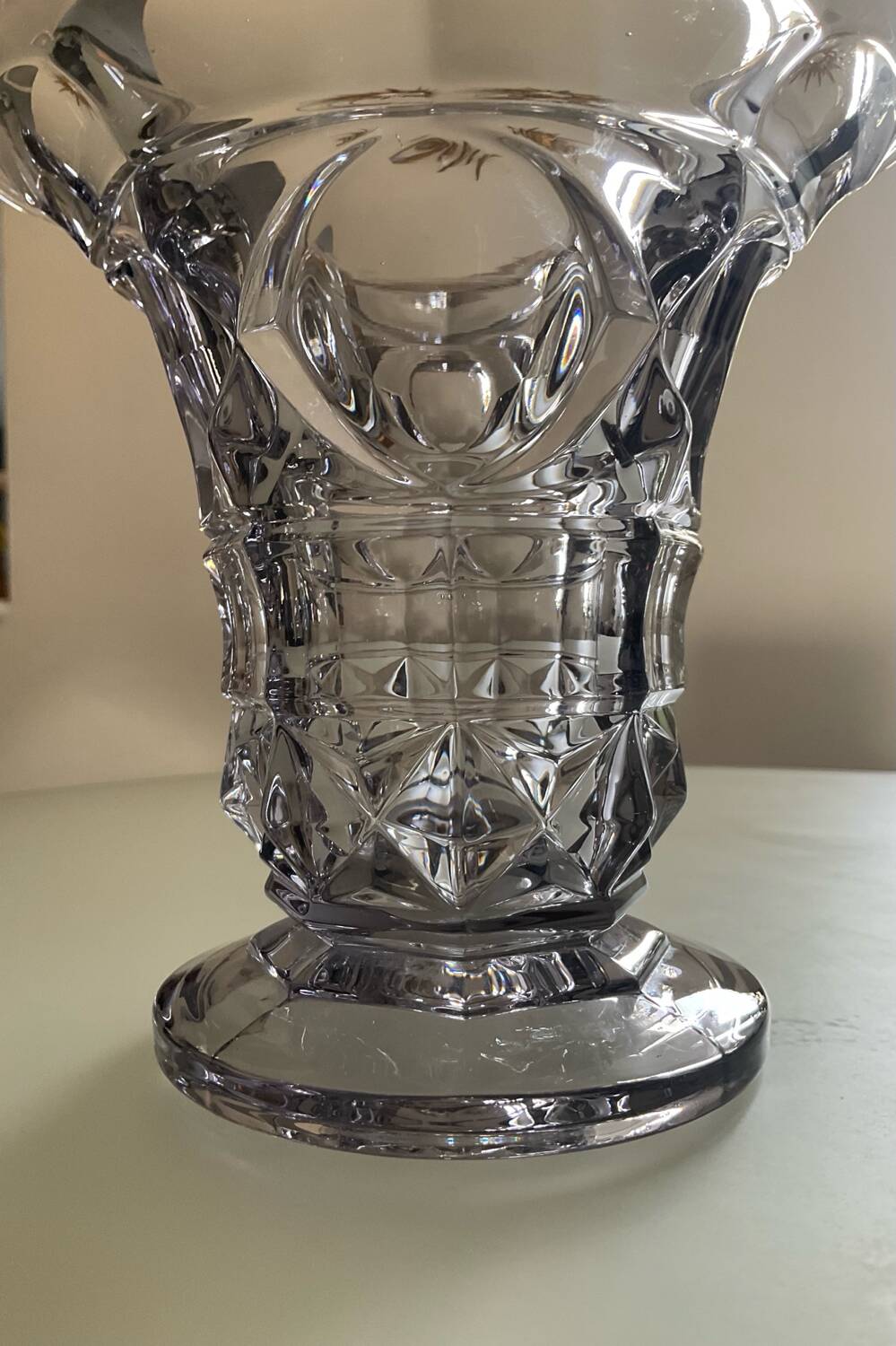 Art Deco vase in purple crystal