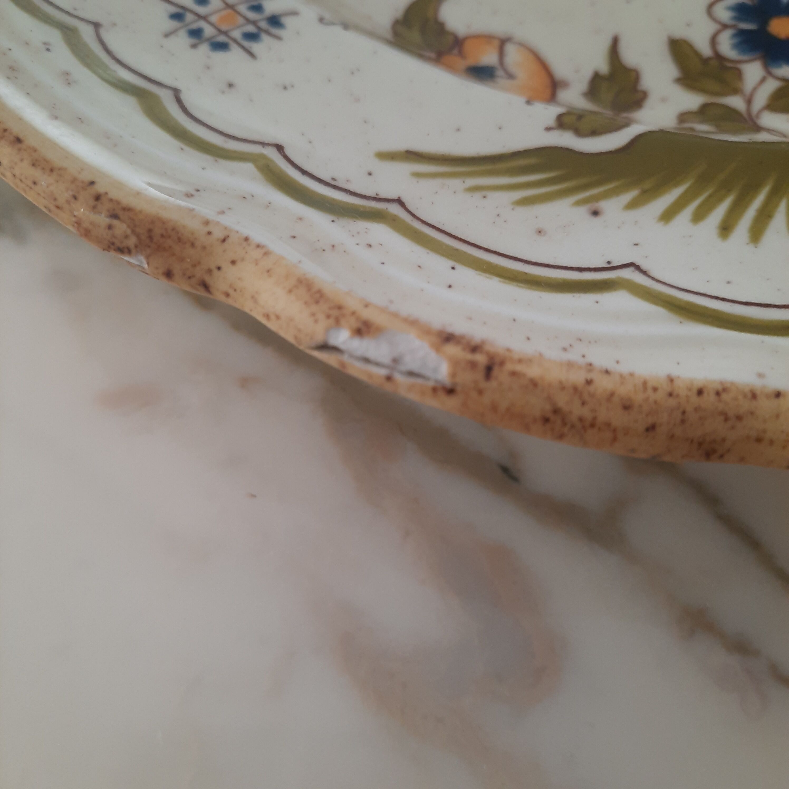 Decorative plate - Vieux Moustier