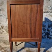 French antique bedside table in walnut with a marble top and porcelain interior, early 20th century.