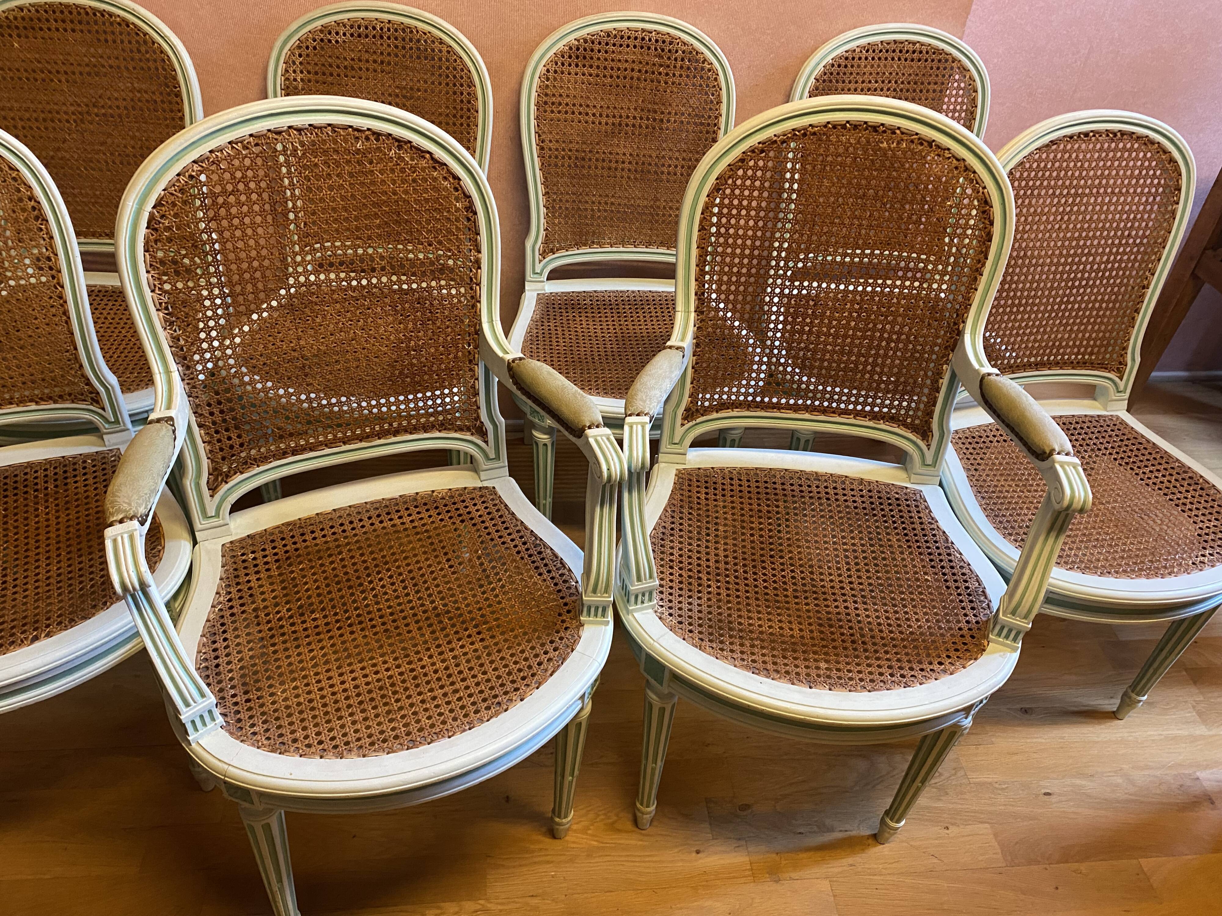 6 chaises 2 fauteuils en cannage, de style L.XVI , peint vert clair