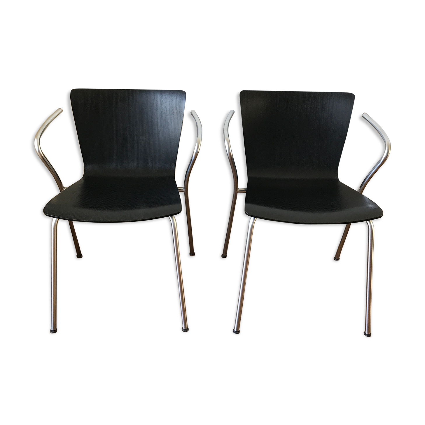 Pair of chairs Vicoduo designer Vico Magistretti