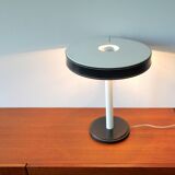 Lampe de table en cuir vert vintage et en métal blanc