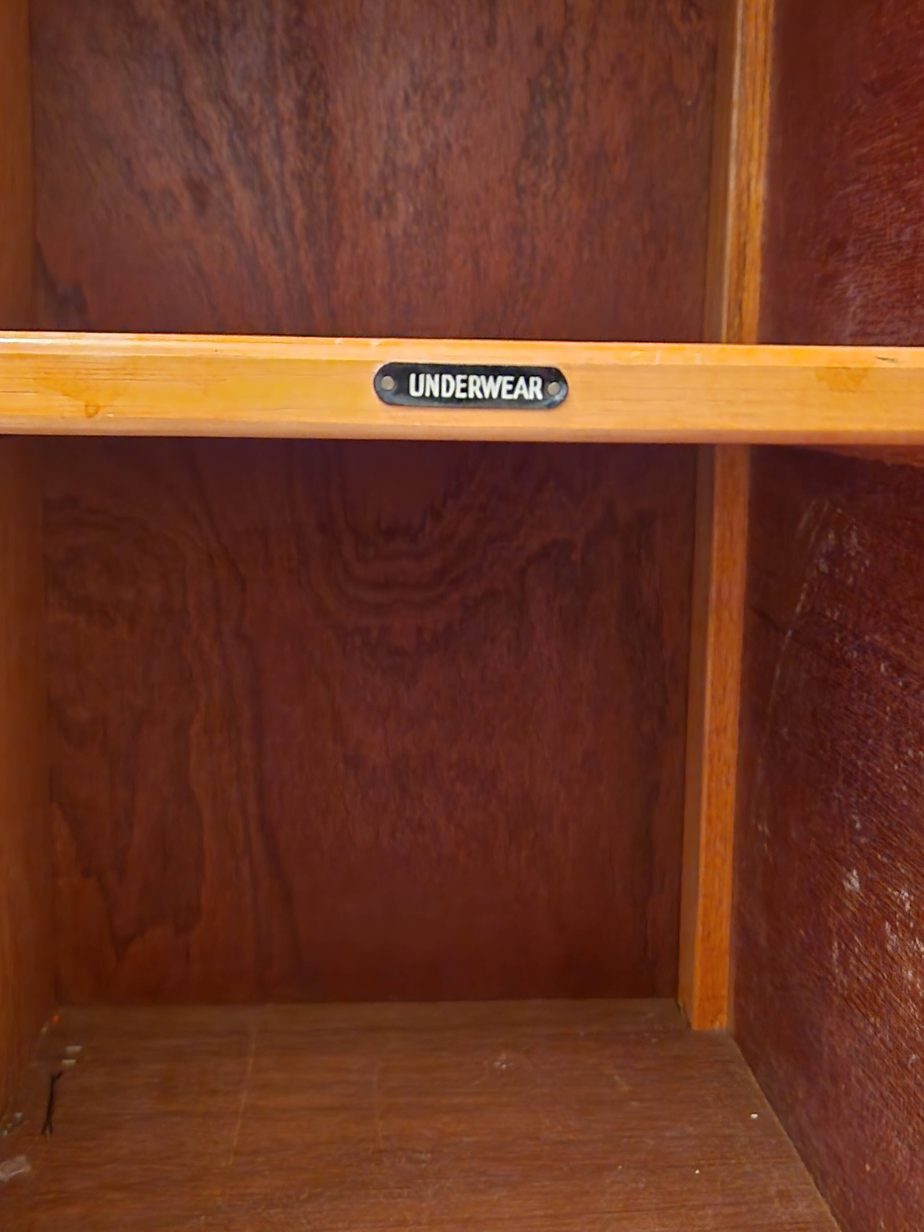 VINTAGE TOXIDOOR KAST - TOXIDO CLOSET