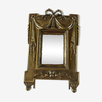 Mirror to be placed in gilded bronze with ribbon and drapery perfect condition