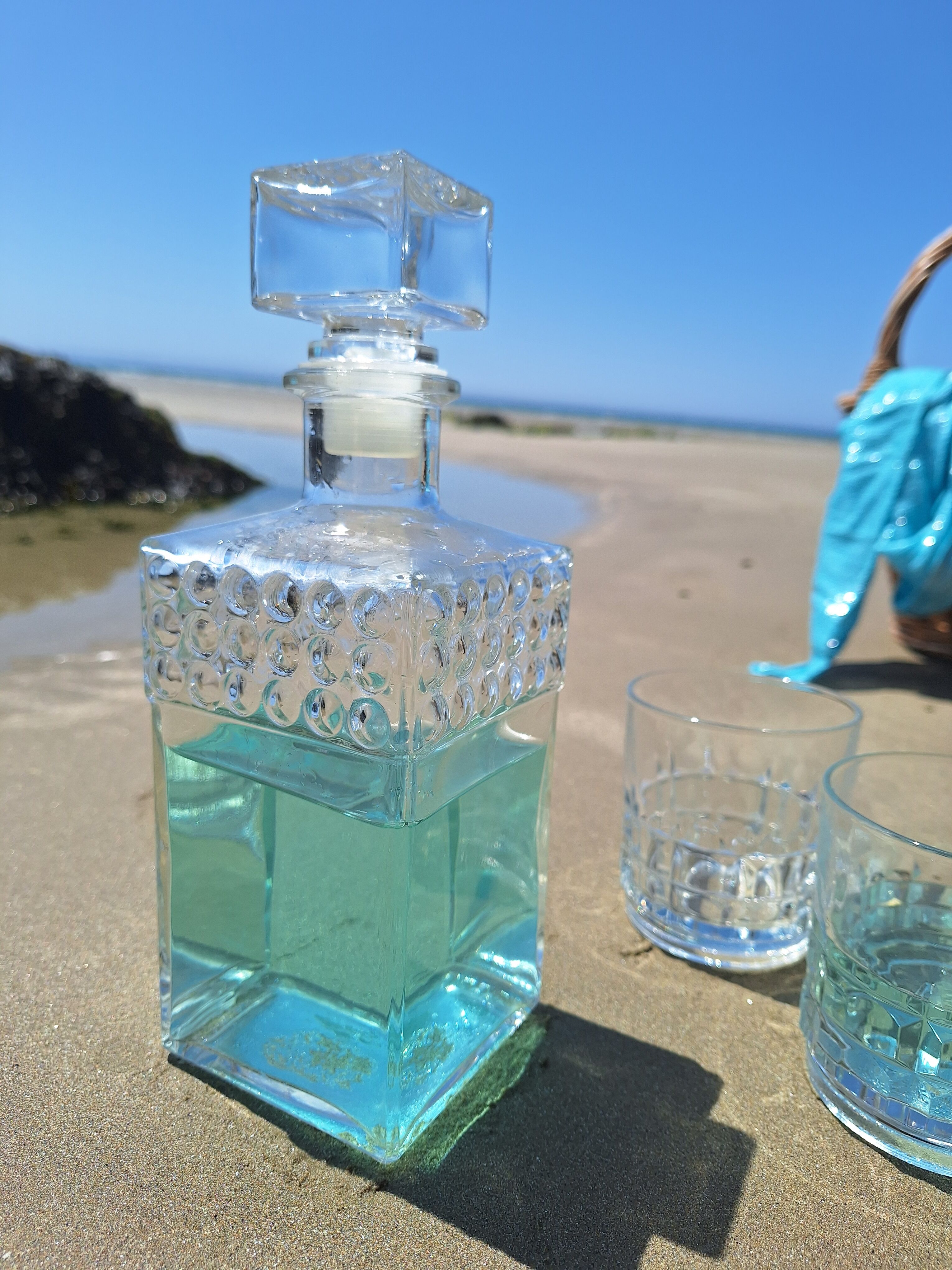 Glass whisky ball carafe