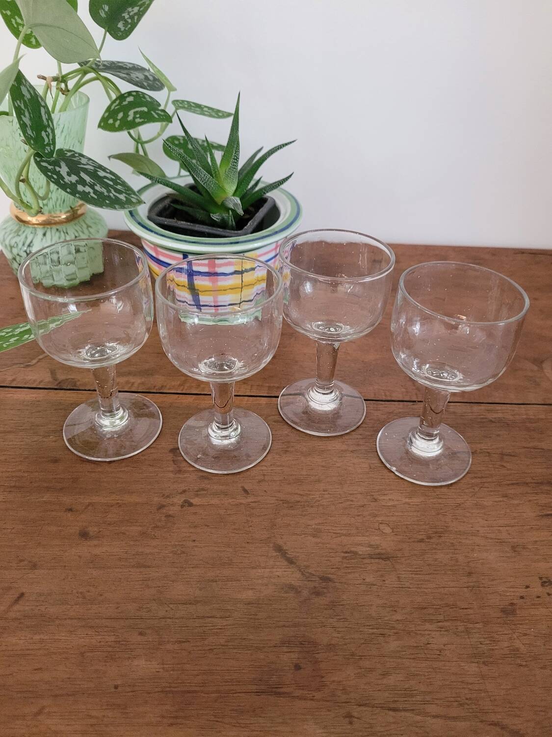 Set of 4 small stemmed glasses