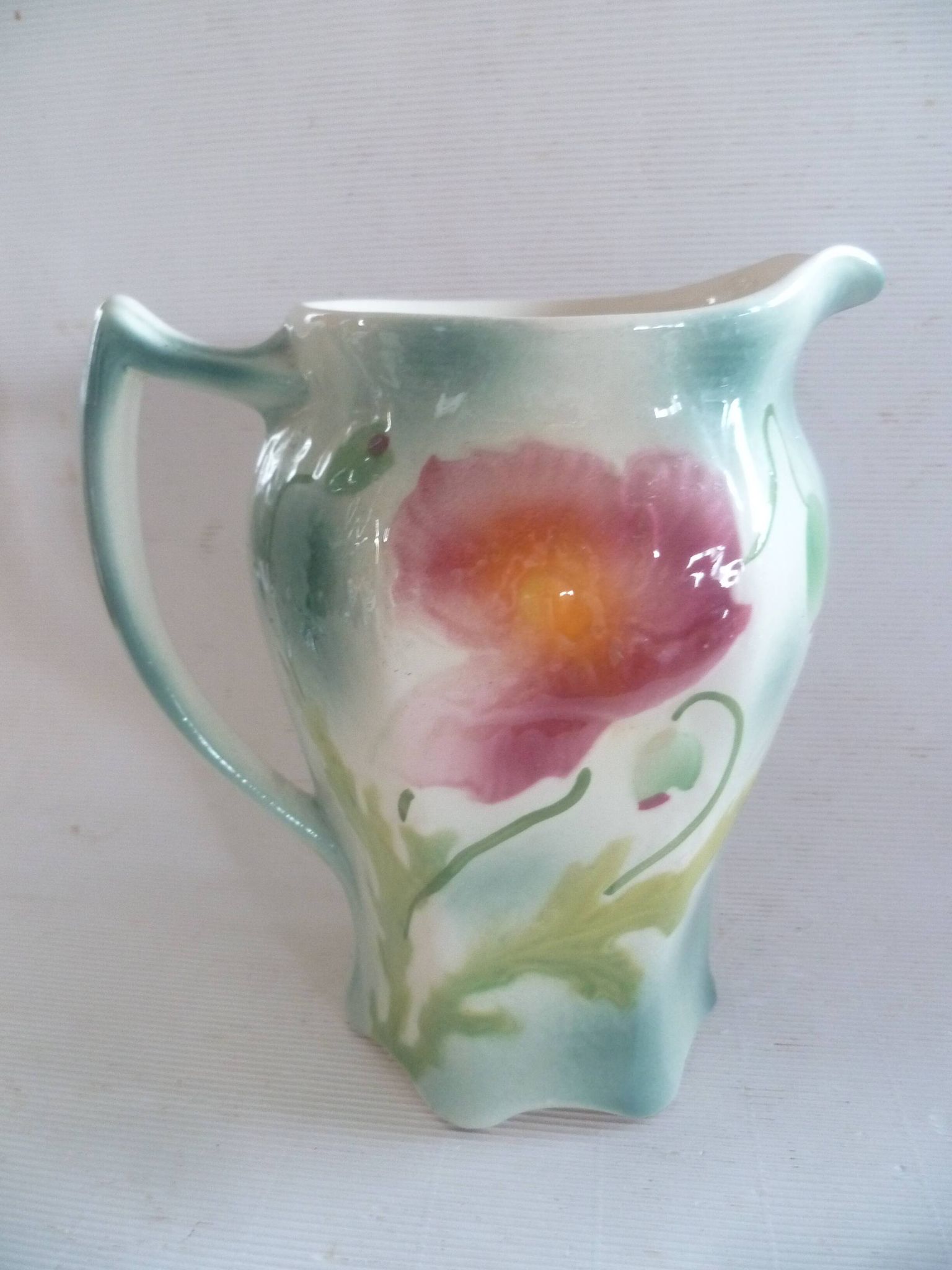 Pot/pitcher/cruet barbotine st clement antique floral decoration