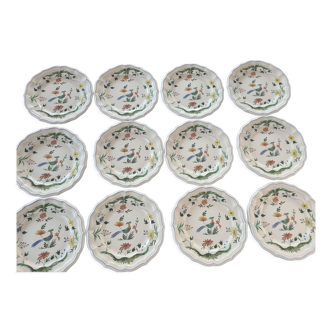 Set of 12 porcelain plates