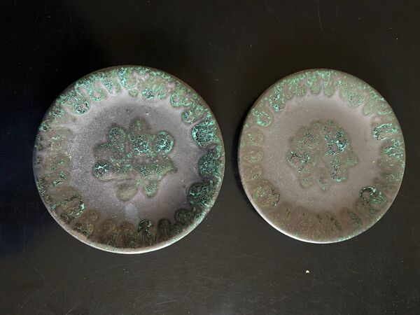 11 assiettes plates en céramique lava Petit Massé Morvan