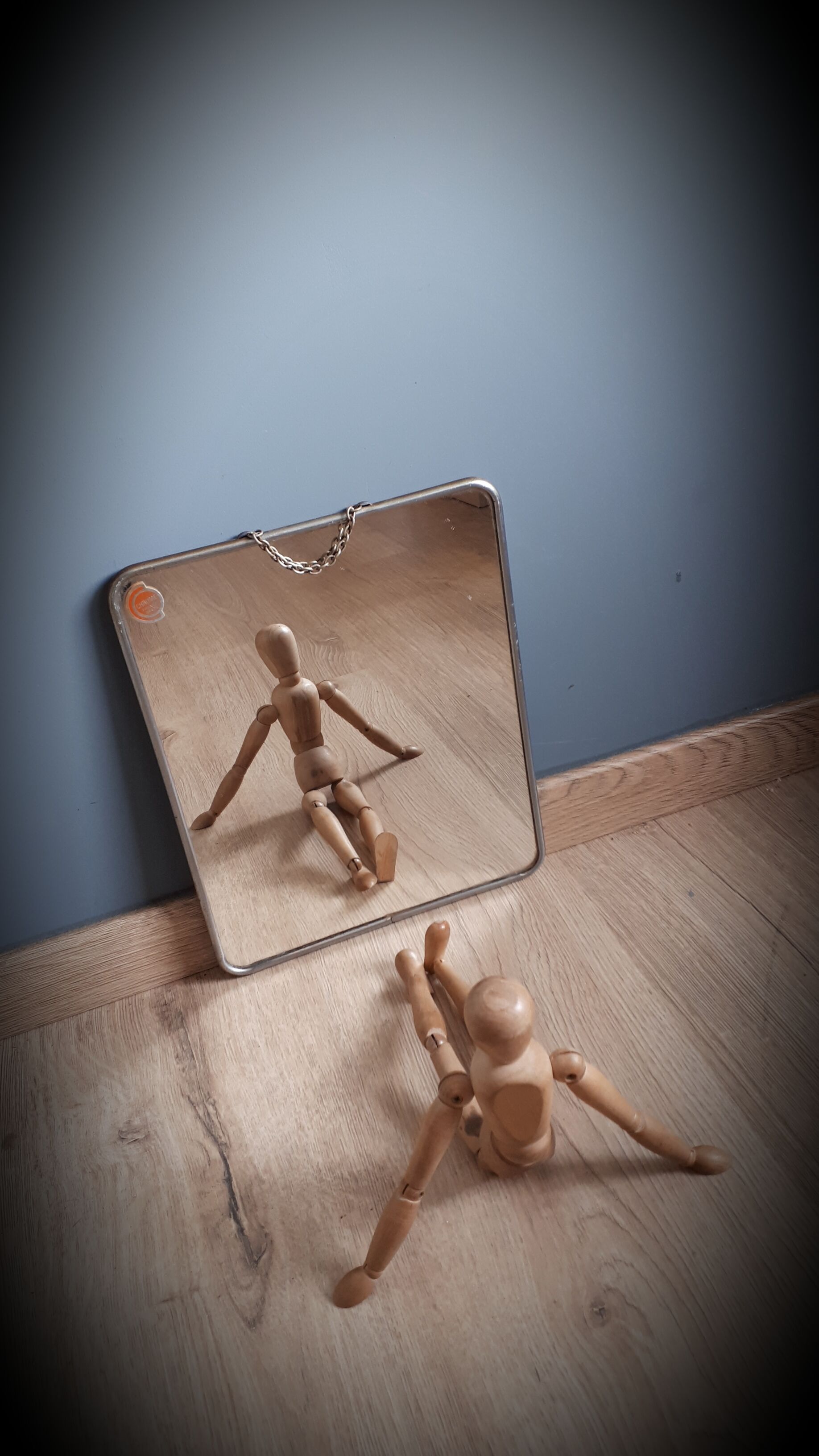 Barber mirror with chain - 29x23cm