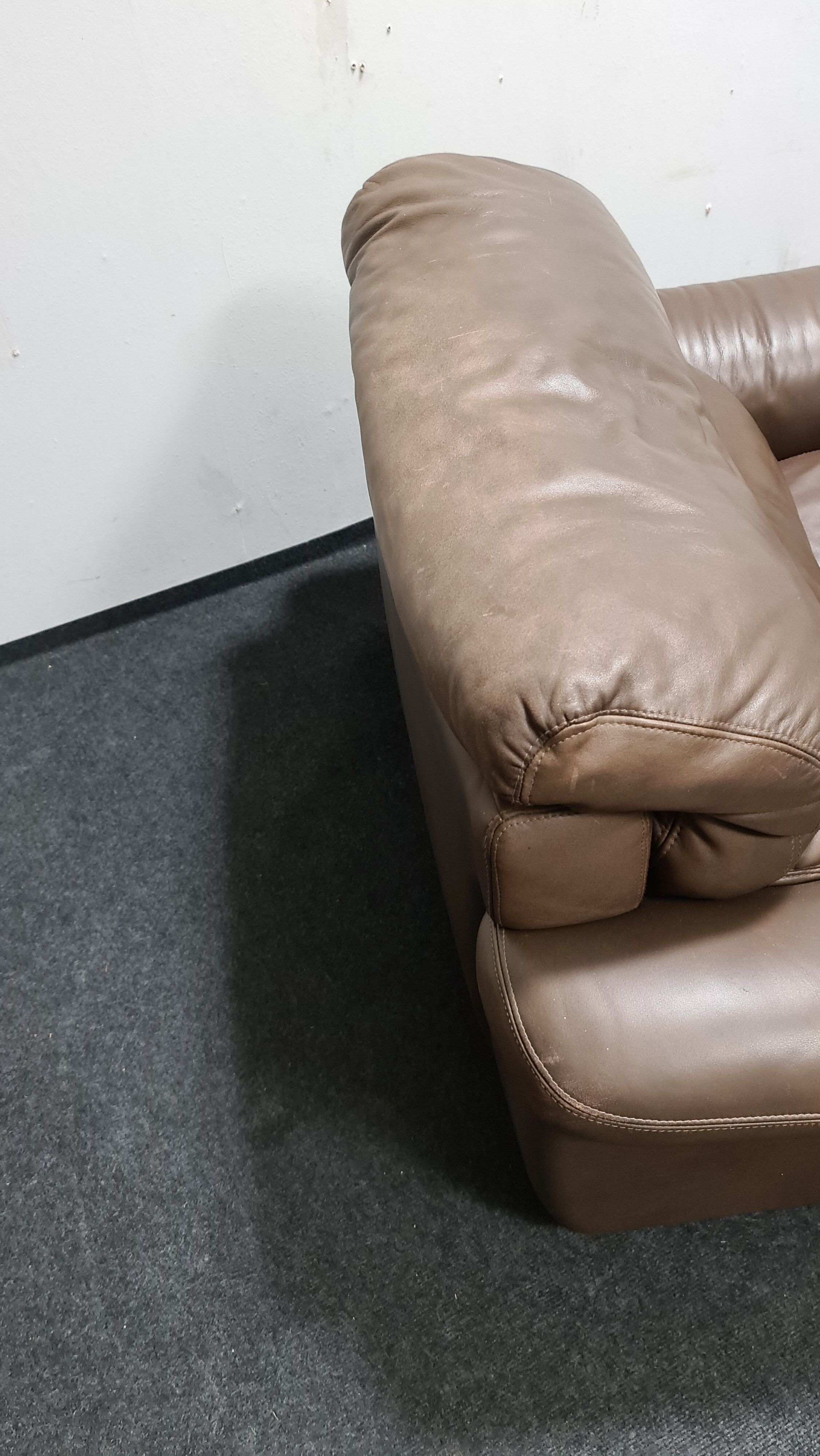 Fauteuil Rolf Benz en cuir brun vintage