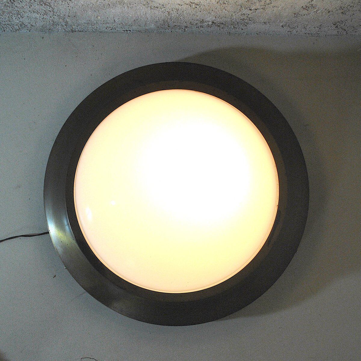 Wall lamp in the style of Pier Luigi Caccia Dominioni, 1960s.