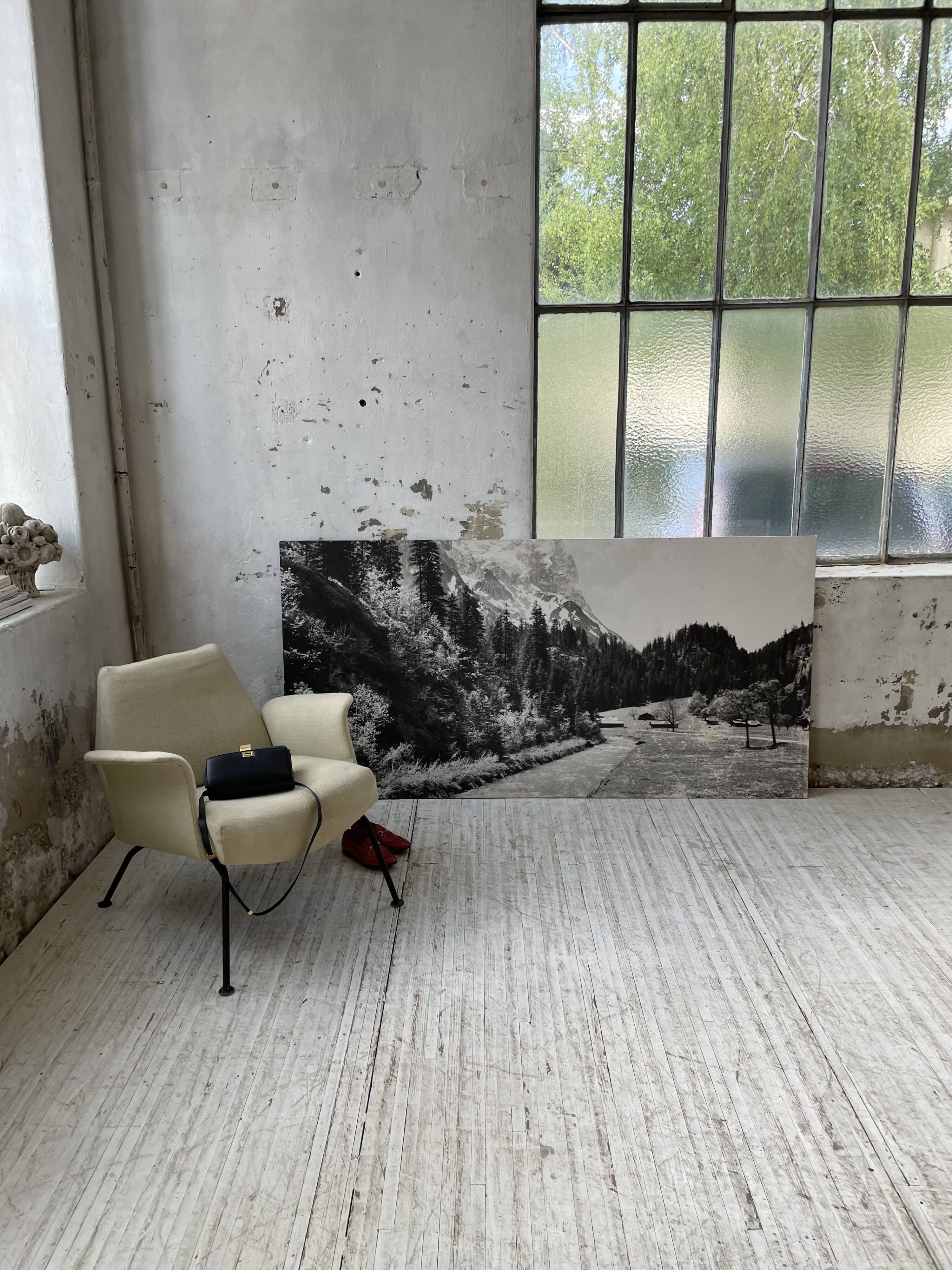 Old XXL black and white mountain photography