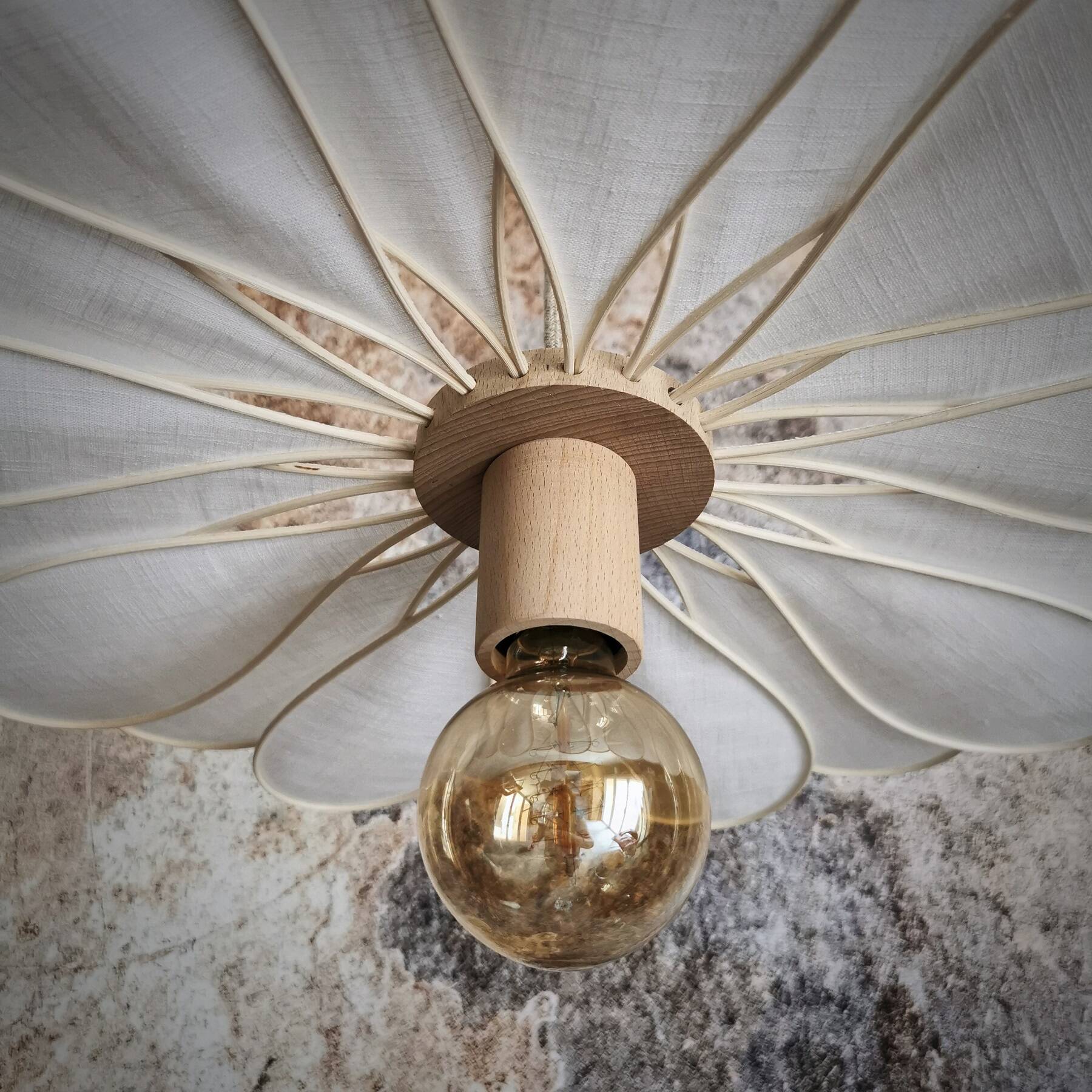 18-petal flower pendant in rattan and white linen