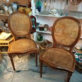 Medallion chairs