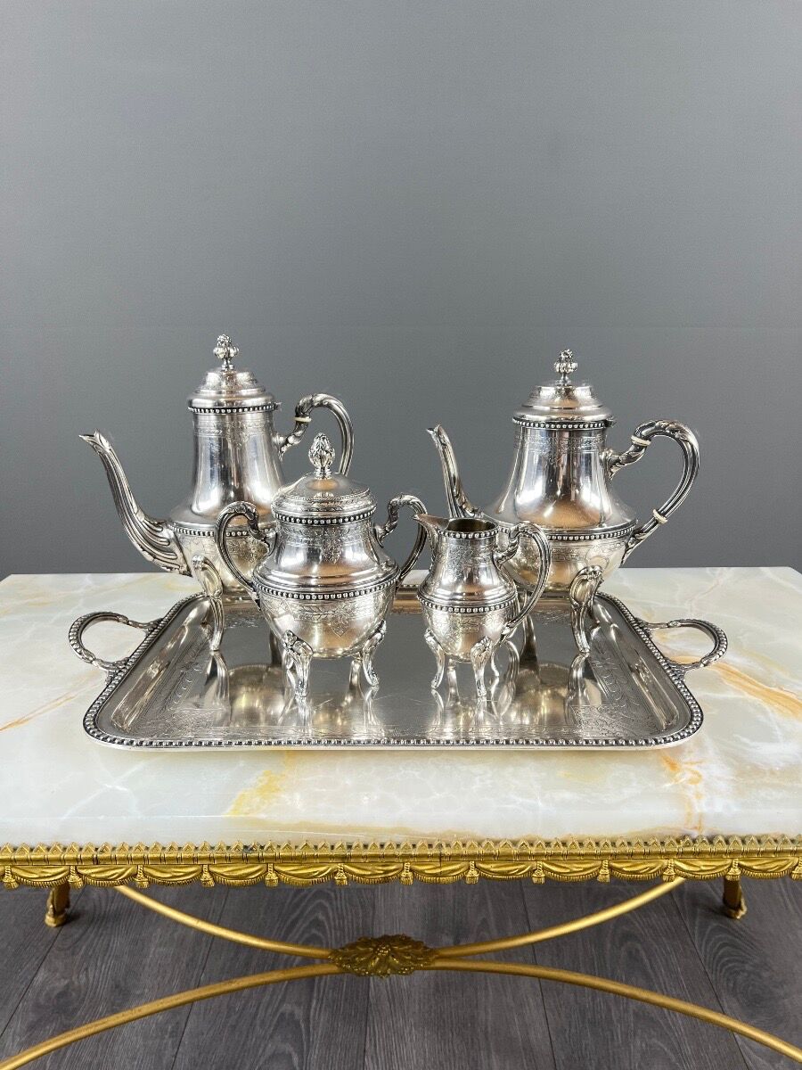 Silver-plated tea and coffee service, 5 pieces with tray, late 19th century.
