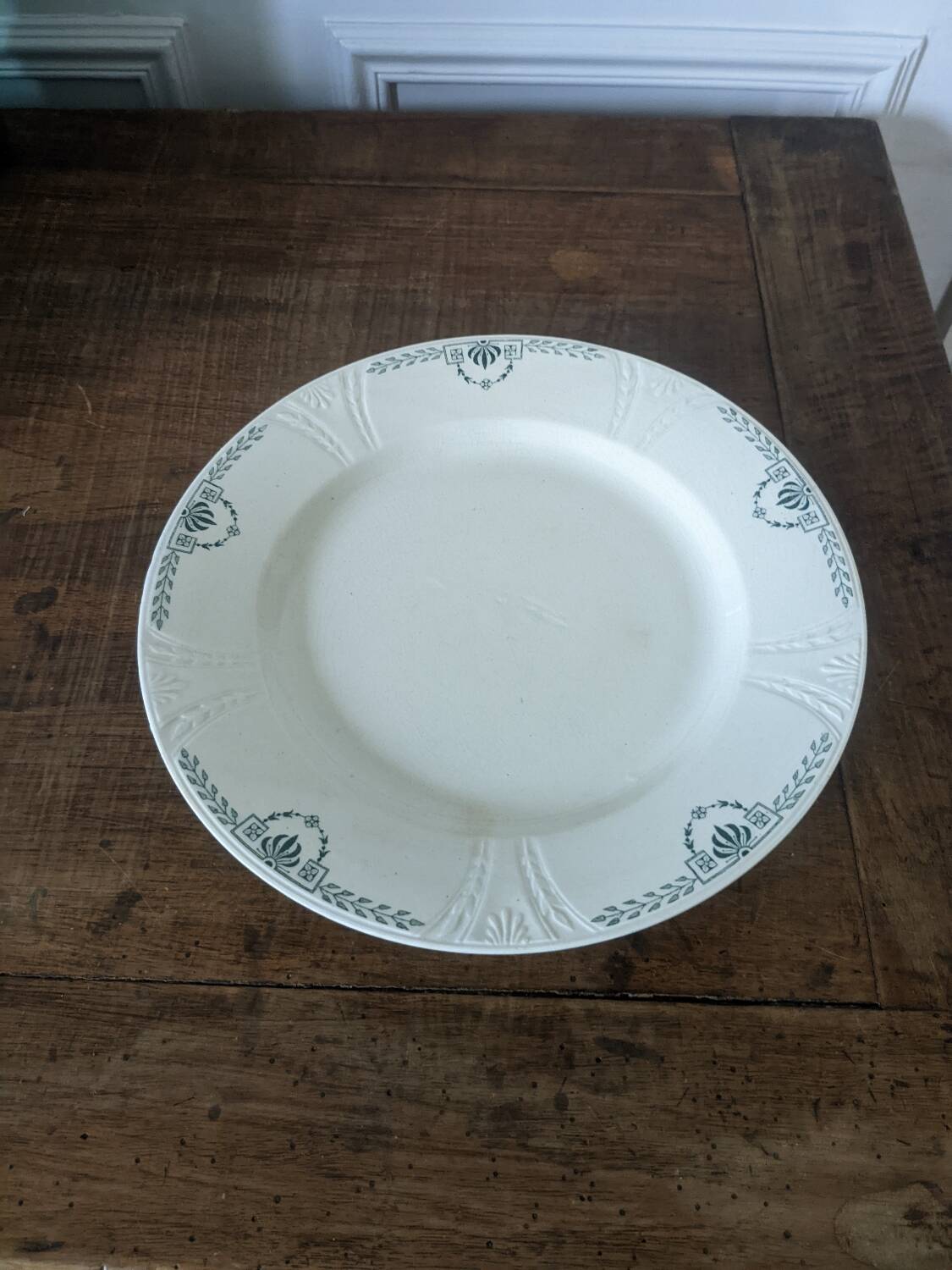 Clara fruit bowl, Gien, iron earth