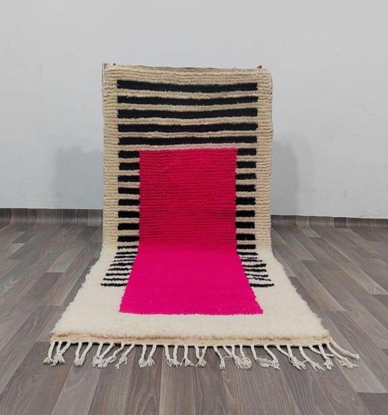 Handmade wool rug from Oued Zem