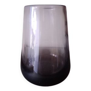Vase en verre soufflé