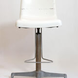 Workshop stool with backrest and footrest from the 60s.