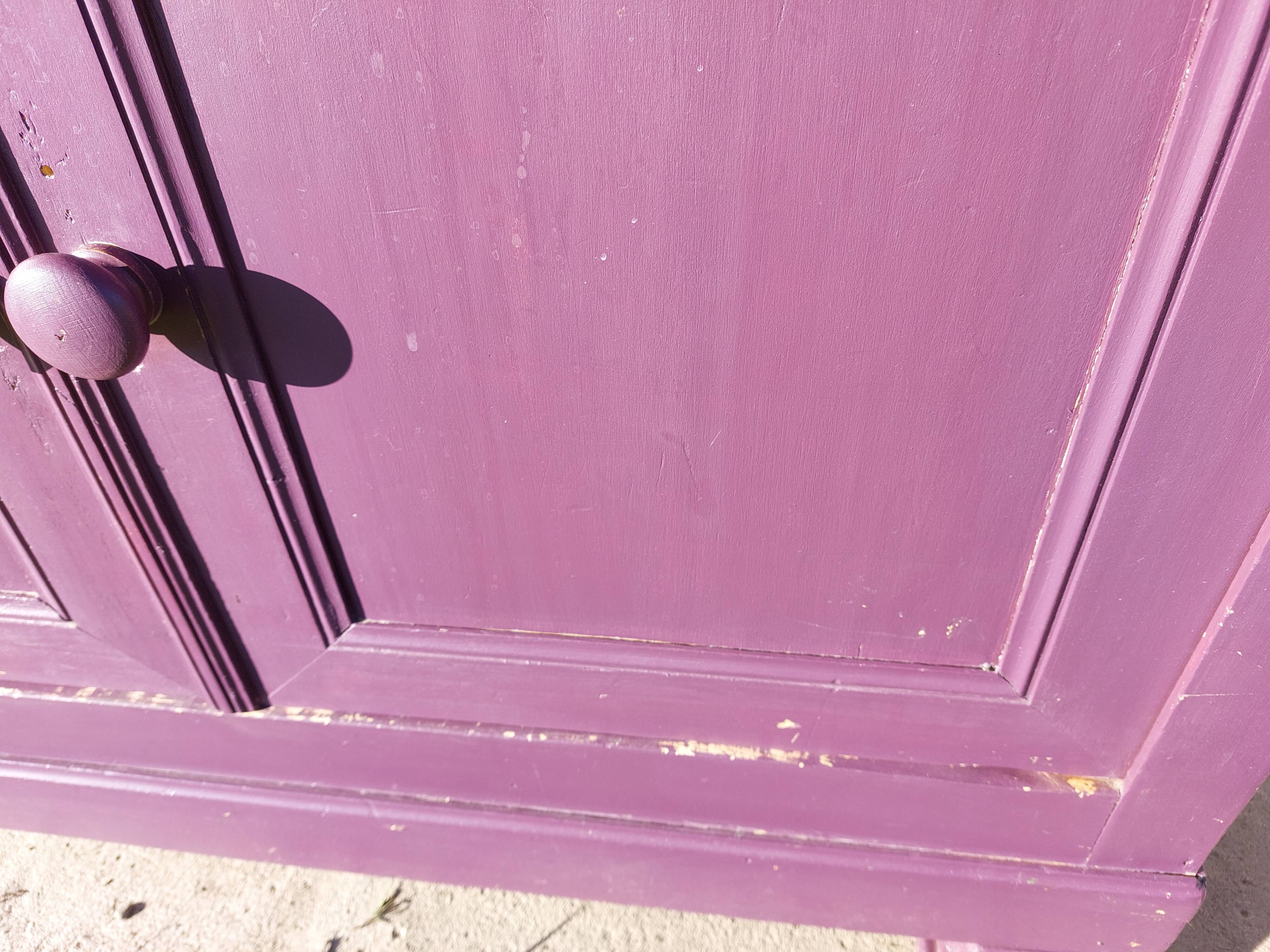 Purple Parisian buffet