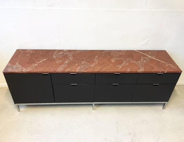 Row with refrigerator and on marble to Florence Knoll 1961