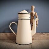 Green beige enamelled coffee maker 28
