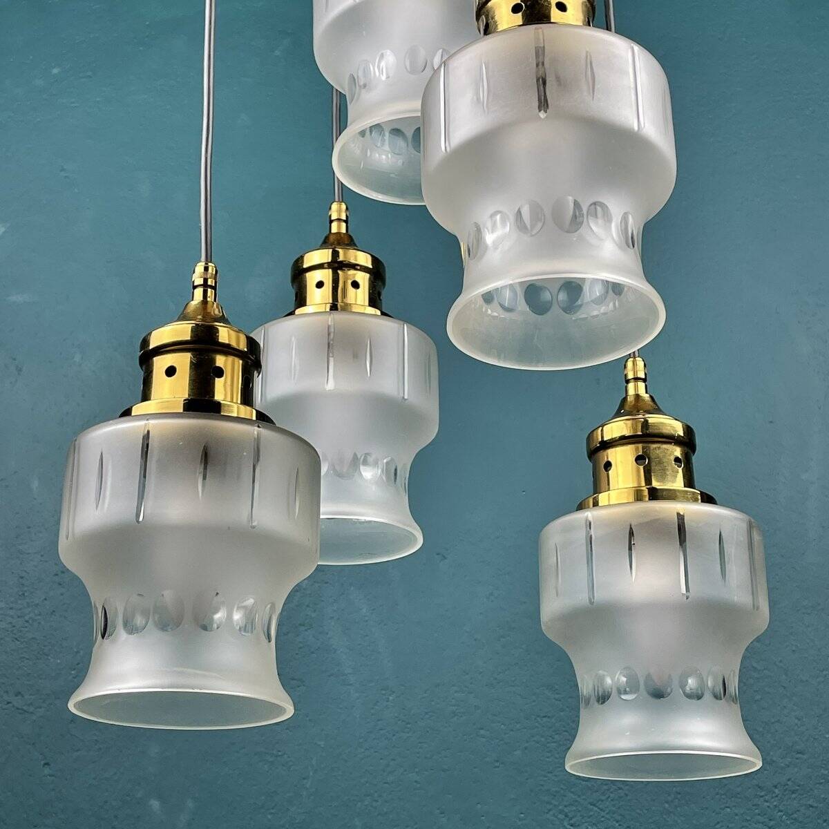 Mid-century glass cascade chandelier, Italy, 1970s.