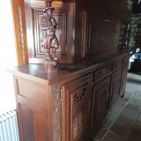 Meuble breton buffet 2 corps sculpté par un artisan breton en chêne avec 2 clés