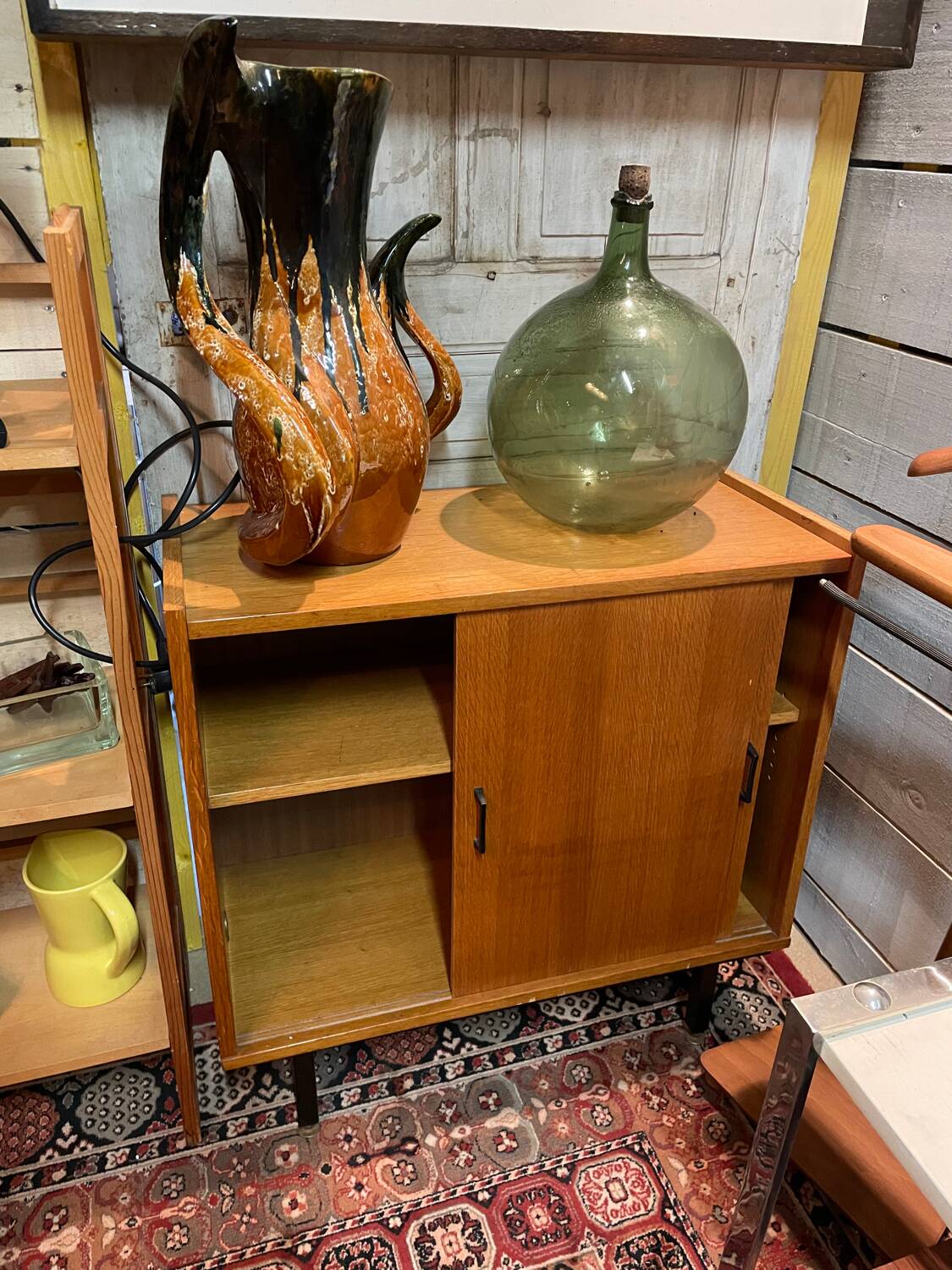 Vintage sliding door side cabinet design 60/70