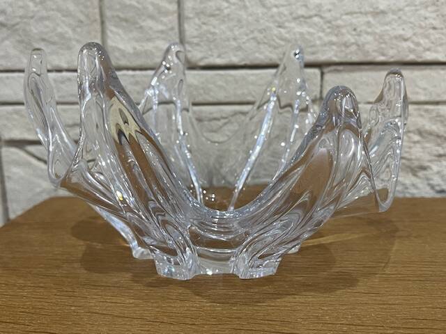 Crystal pocket tray