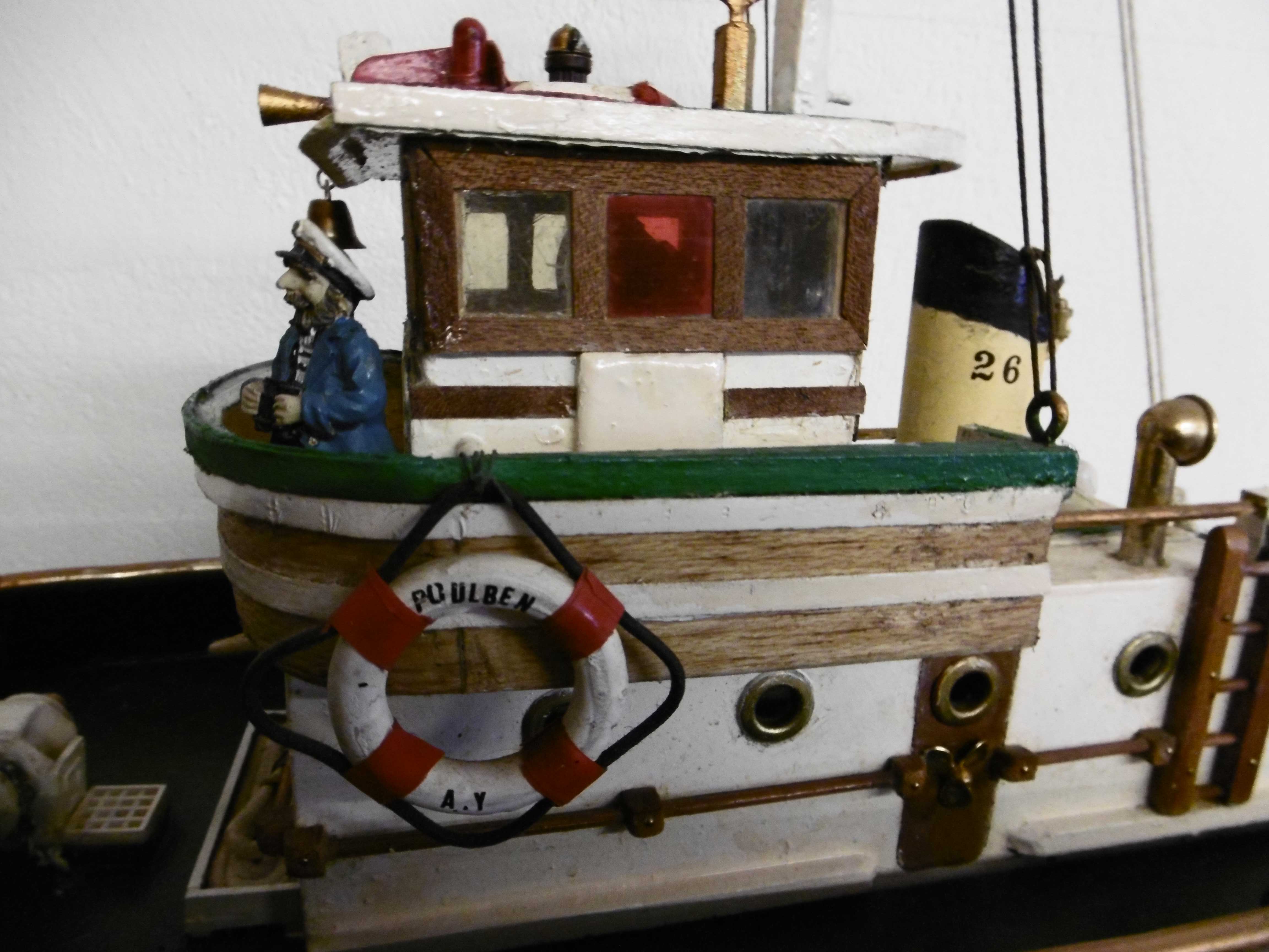 Maquette de bateau, remorqueur abeille 26