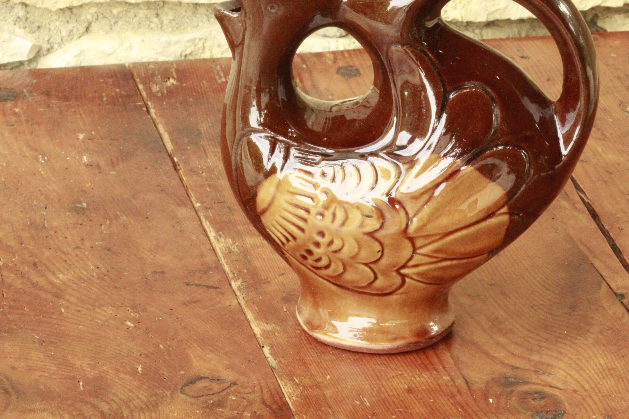 Ceramic rooster pitcher