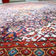Tapis médaillon en laine vintage des années 1940, rouge et marine, 206 × 320 cm
