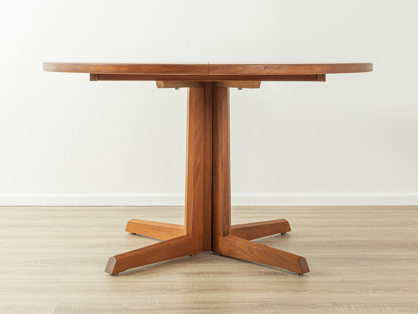 1960s dining table, ø 120 cm