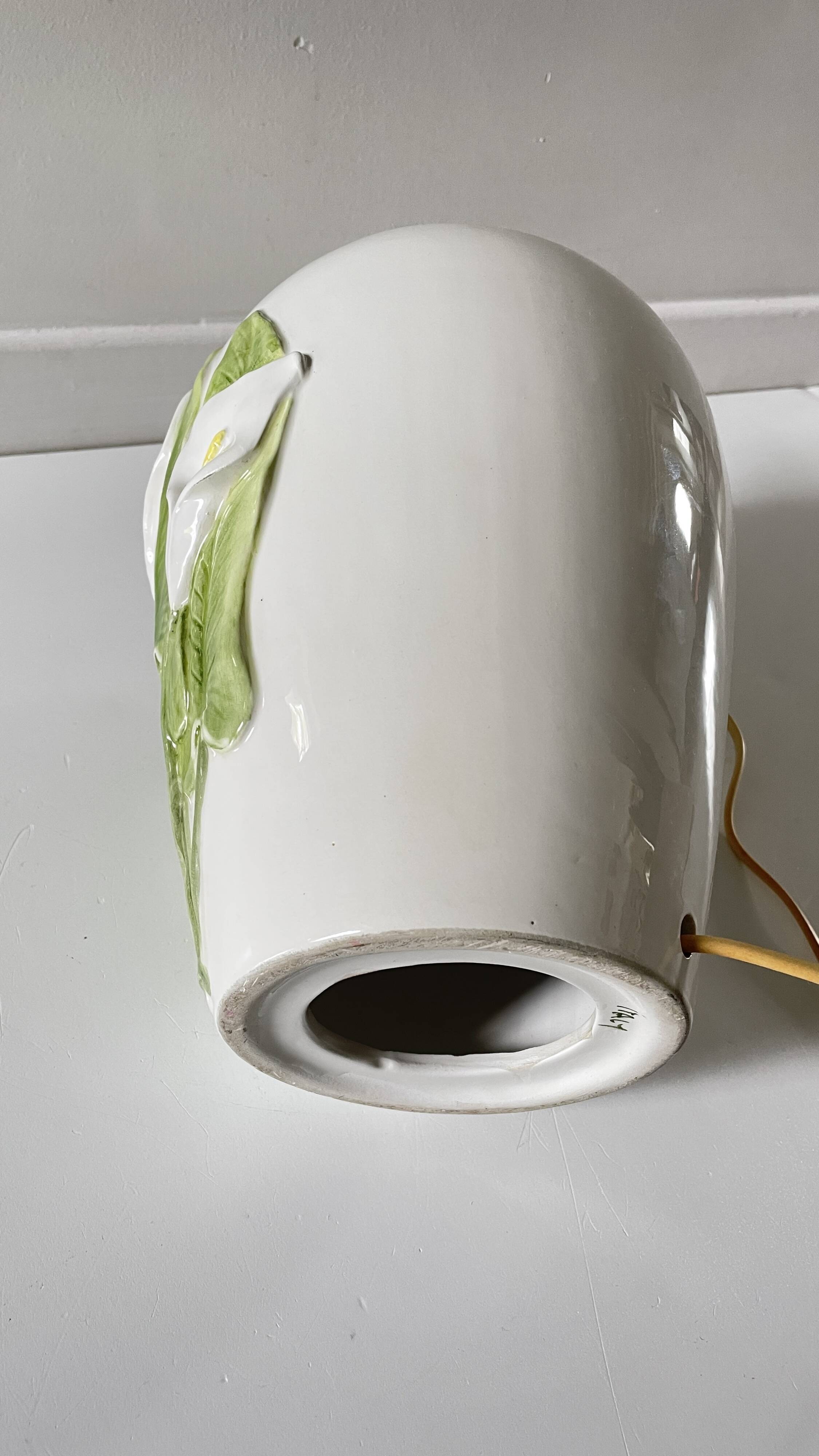 Italian ceramic lamp with arum flowers