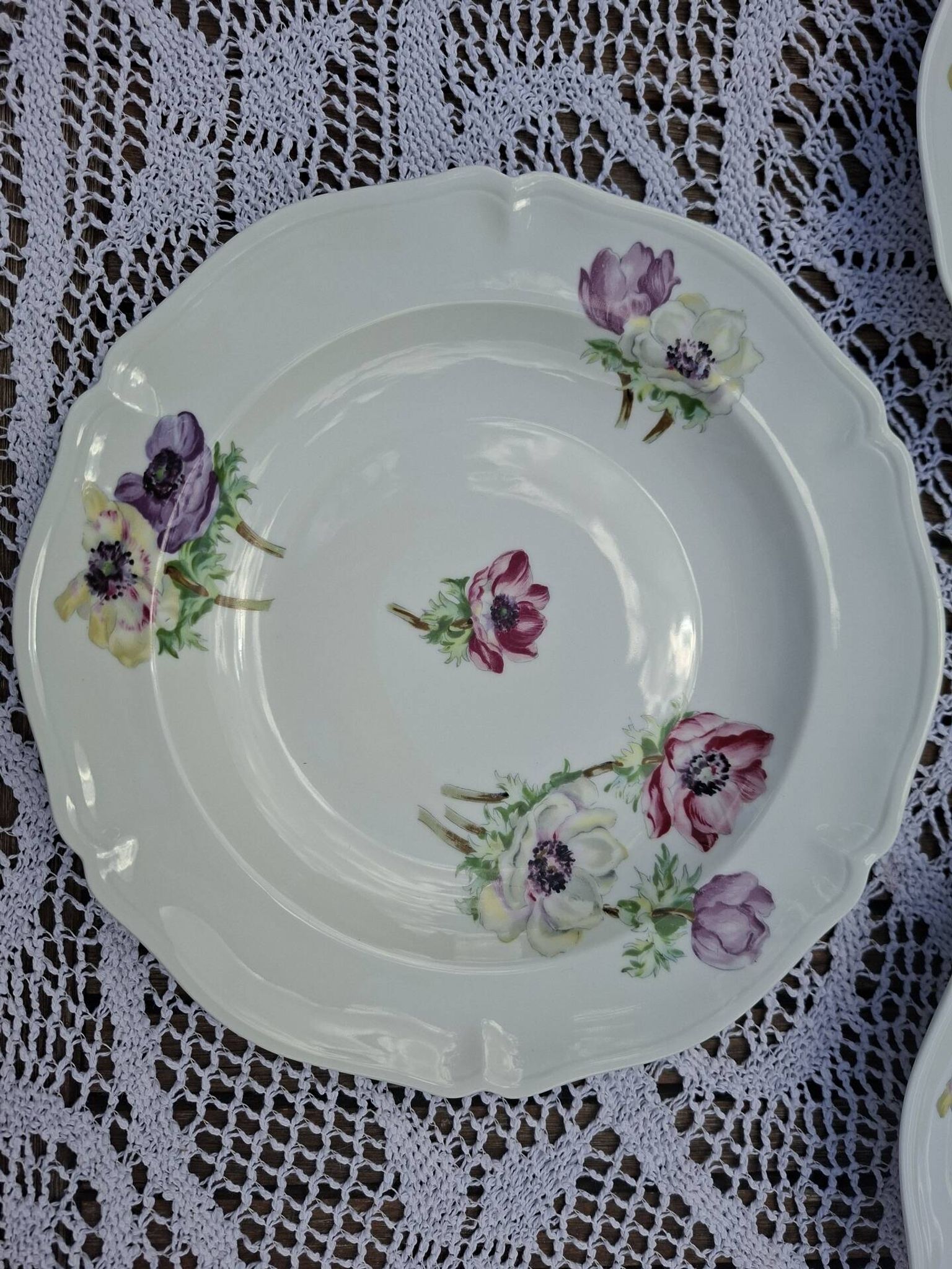 Service of 75 pieces Limoges Unic Paris Former Royal Factory