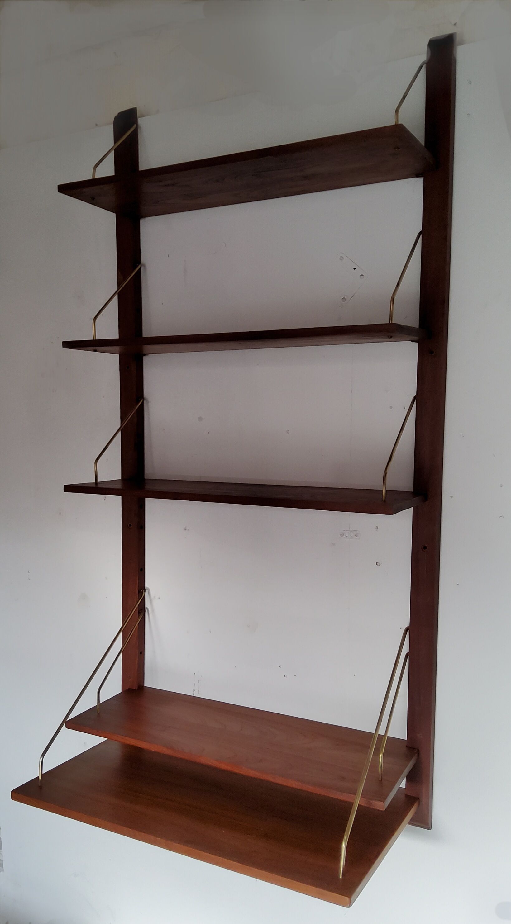 Scandinavian wall shelves