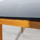 Table basse par Jiri Jiroutek