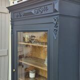 Glass-fronted dresser