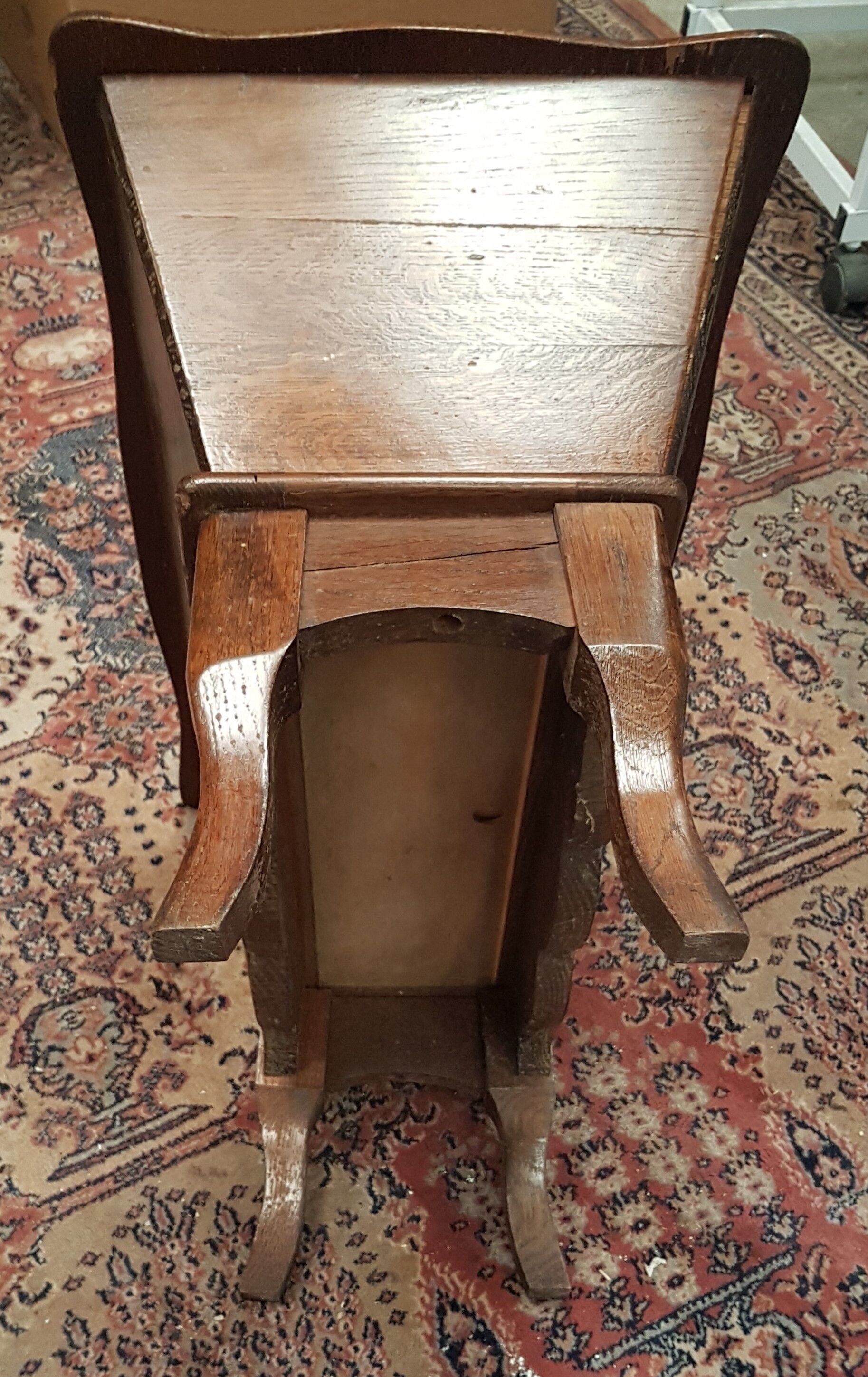 Ancien coffre à couture d'appoint