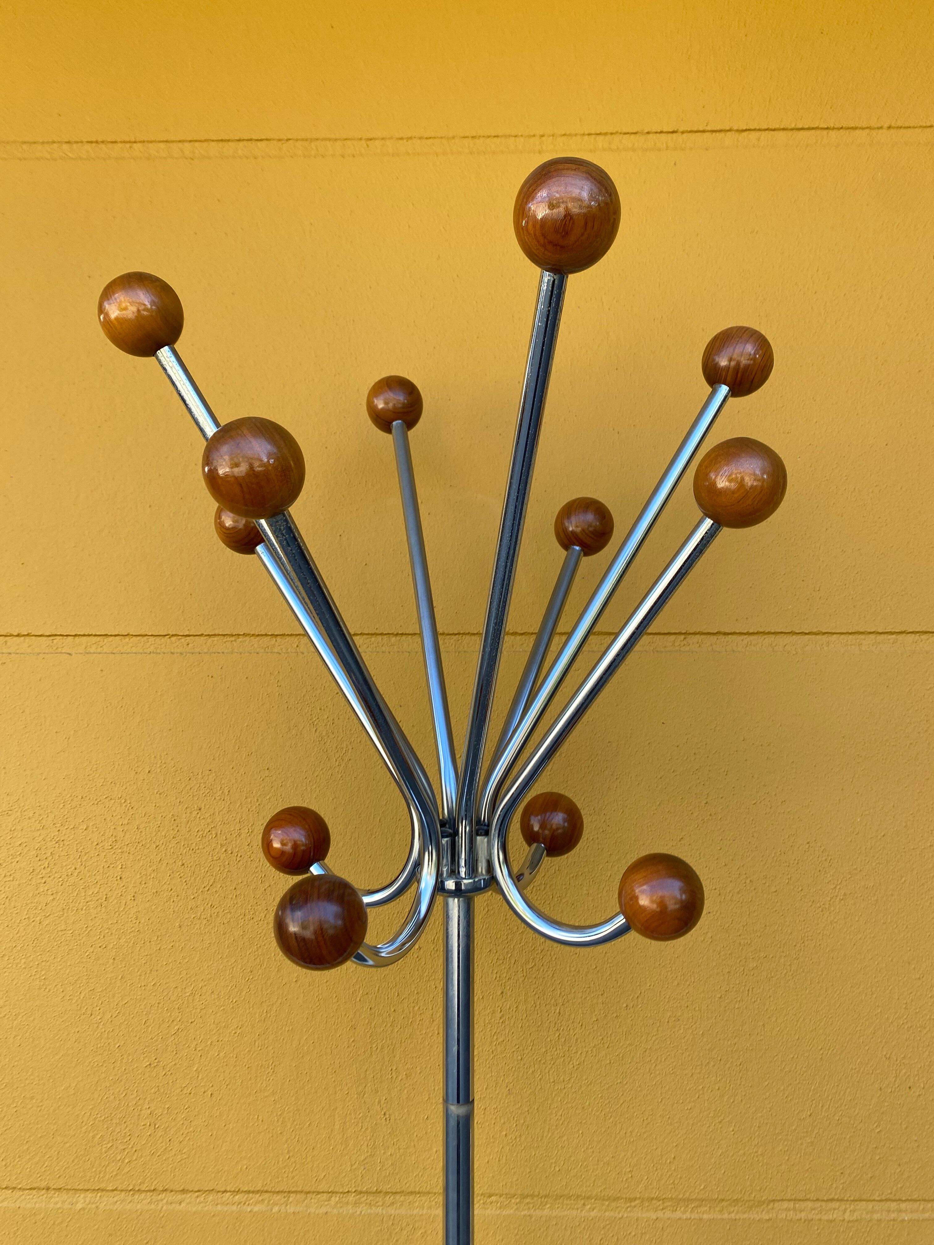 Portemanteau en chrome et bois, années 60-70