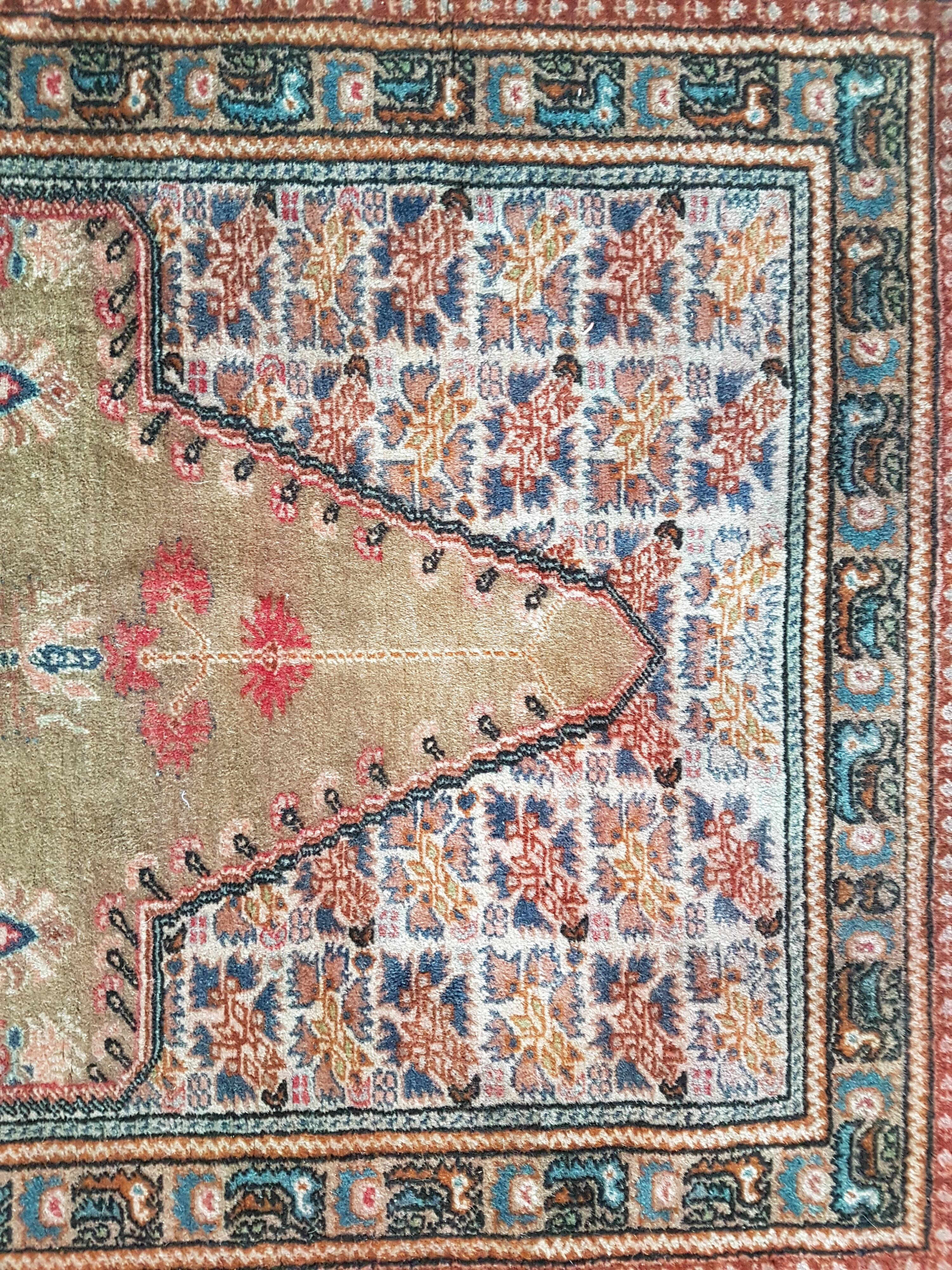 Handmade Persian carpet 120x178 cm