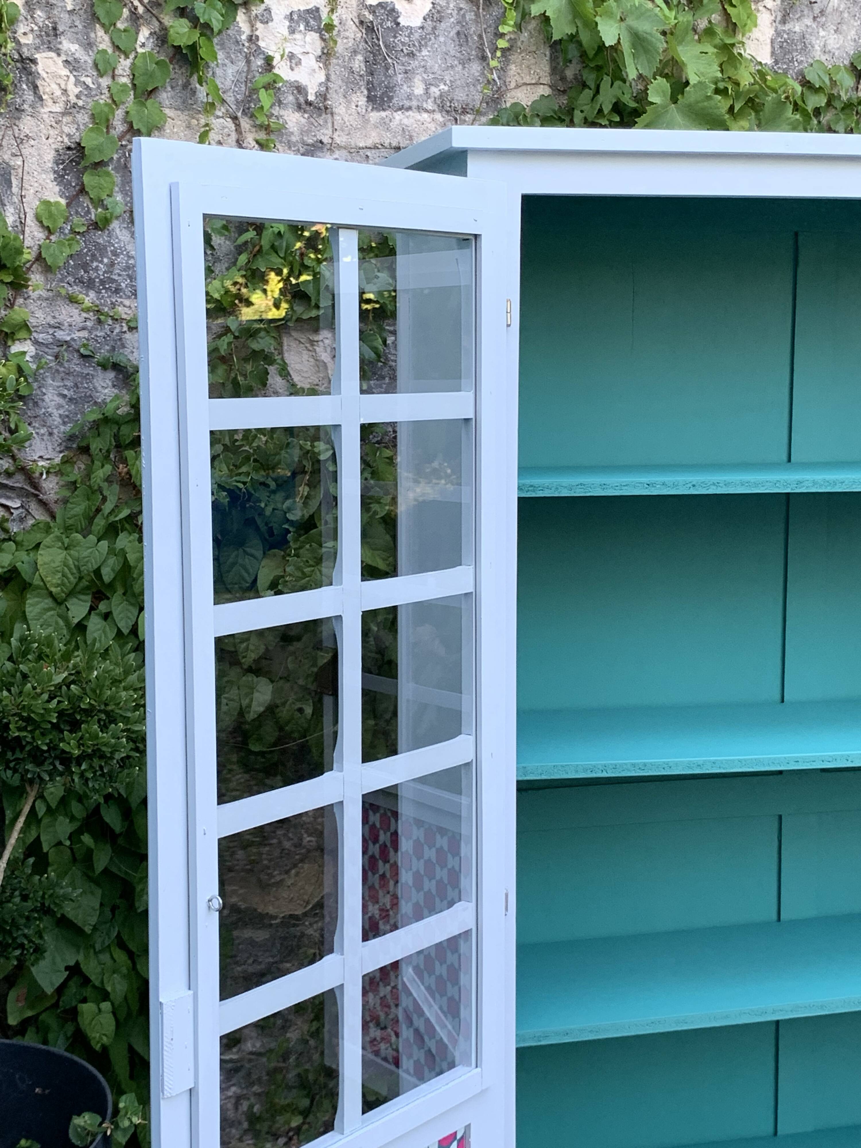 Vintage 1960s Parisian glass cabinet