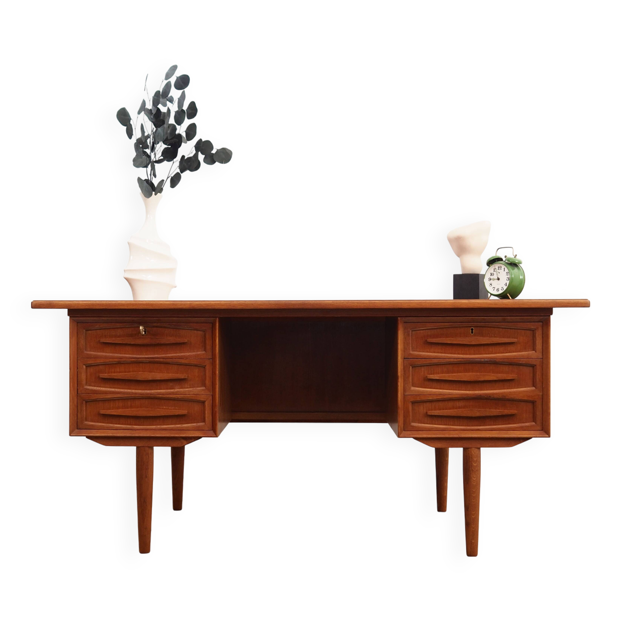 Oak desk, Danish design, 1960s, production: Denmark