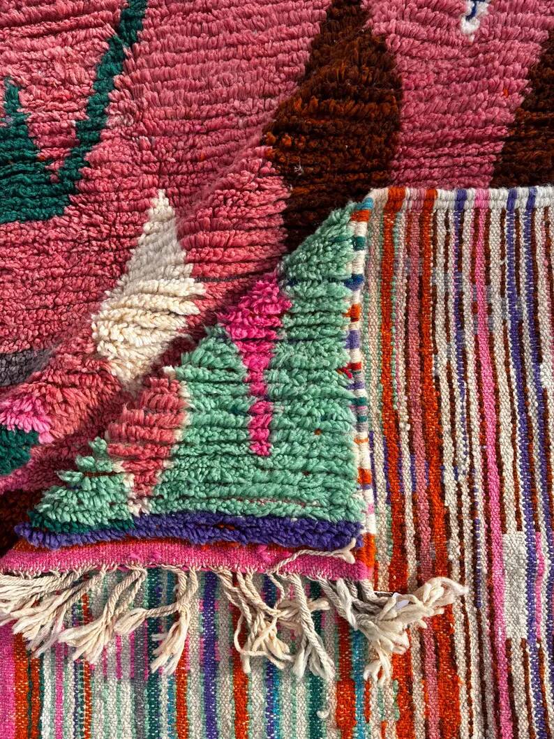 Modern Moroccan Berber Rug 200x300 cm – Geometric wool area rug, pink Boujad style