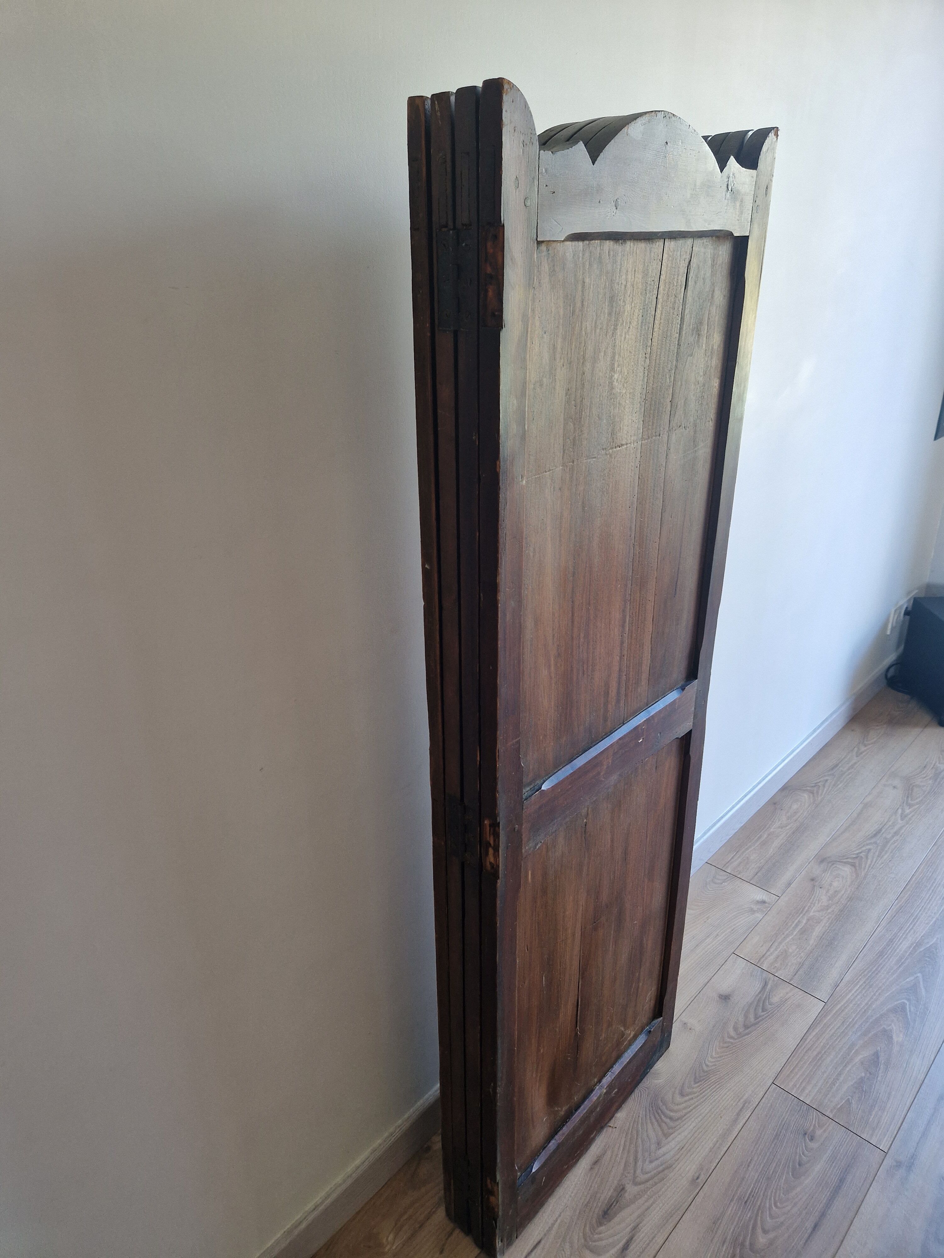 Nineteenth century wooden 4-leaf country canopy