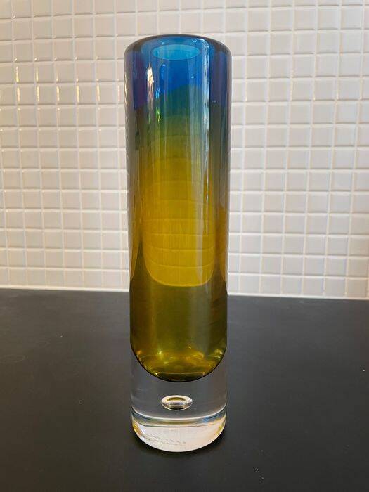 Vintage Vase • Vicke Lindstrand • Kosta Boda • 1960