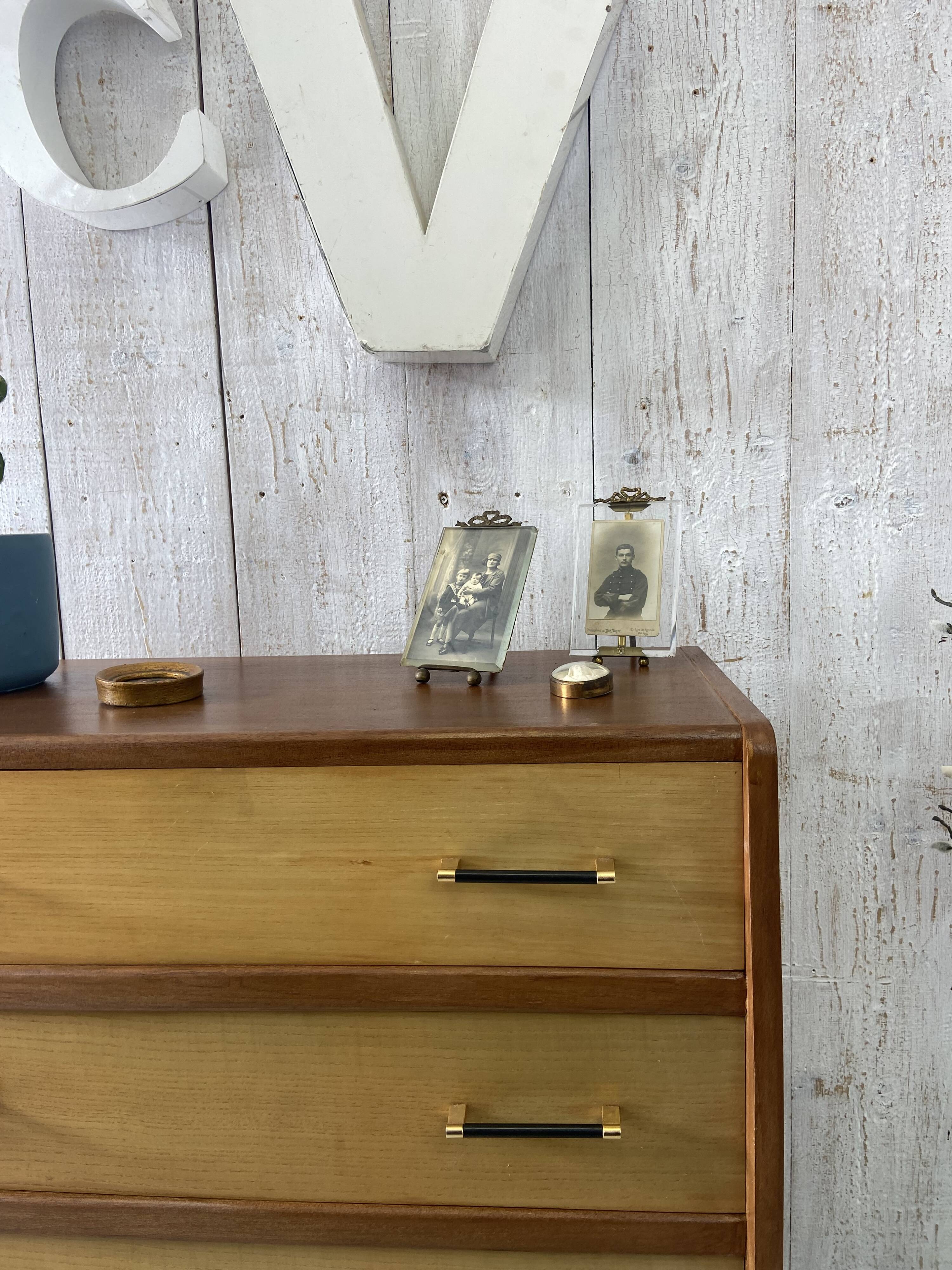 Vintage chest of drawers