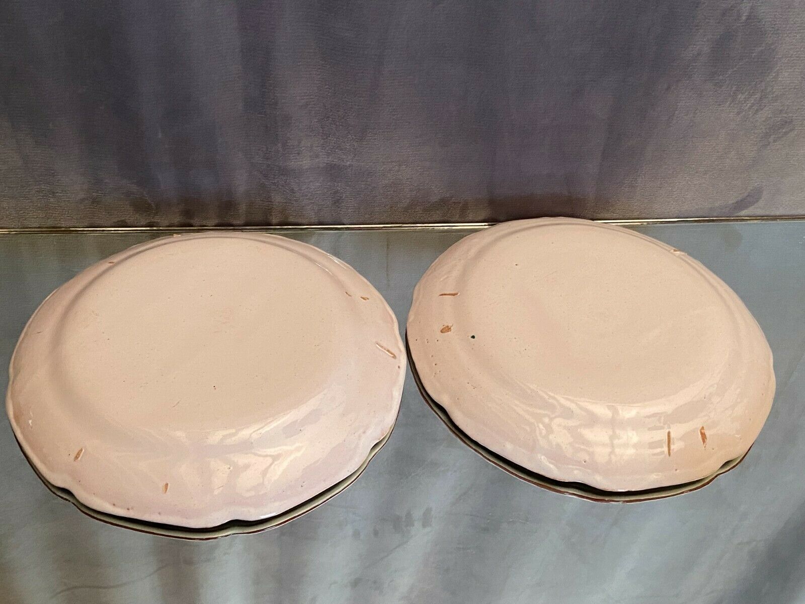 Pair of earthenware plates of the East XVIII-XIXth with floral decoration